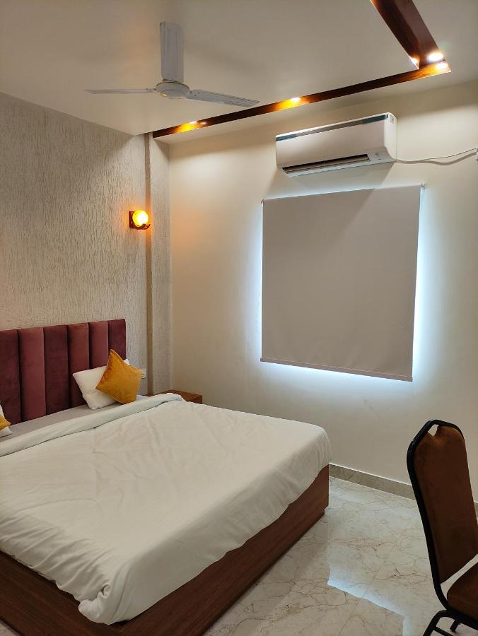 Hotel Satsang Grand Varanasi Exterior photo