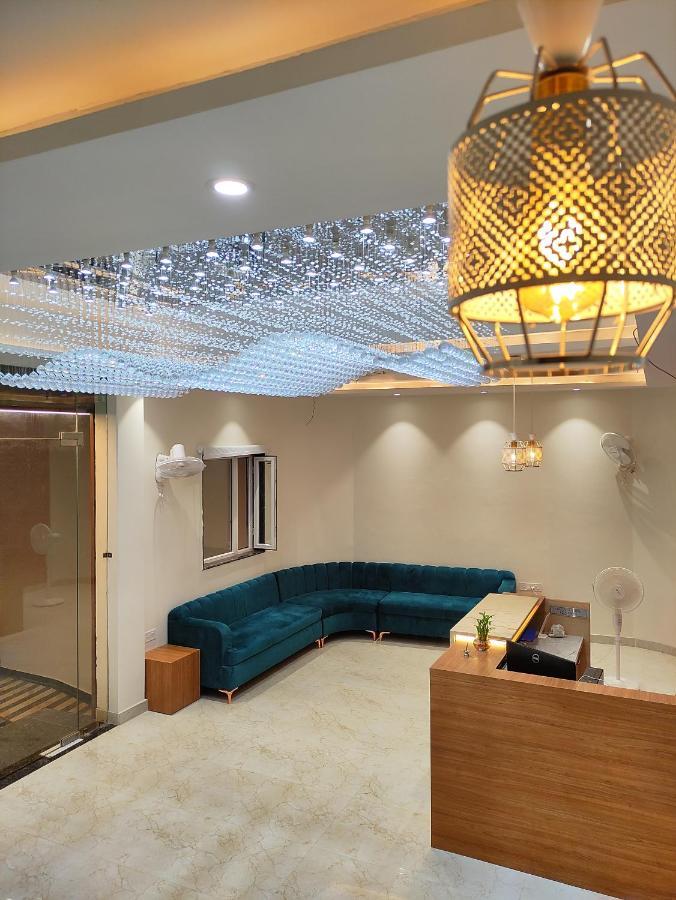 Hotel Satsang Grand Varanasi Exterior photo
